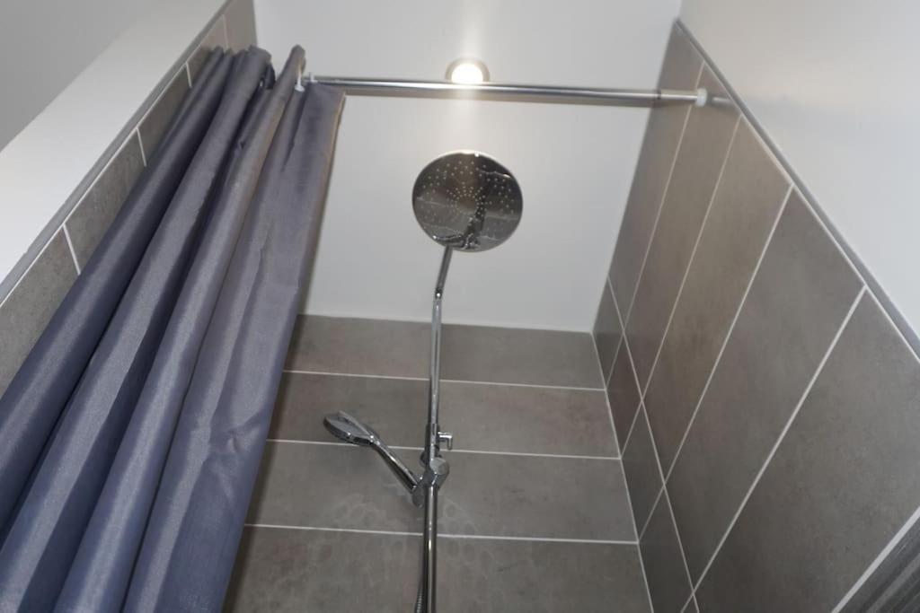 Atypique T1 Duplex - Wifi .Parking .Proche .Gare Apartment Saint-Quentin  Exterior photo