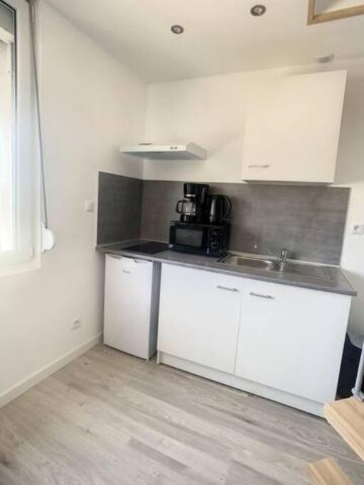 Atypique T1 Duplex - Wifi .Parking .Proche .Gare Apartment Saint-Quentin  Exterior photo