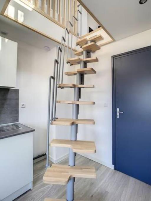 Atypique T1 Duplex - Wifi .Parking .Proche .Gare Apartment Saint-Quentin  Exterior photo